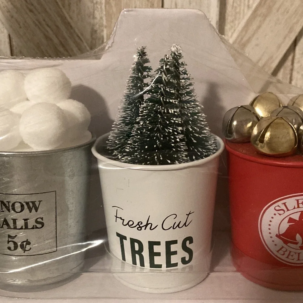 Target BP 2022 Christmas 3 Mini Buckets